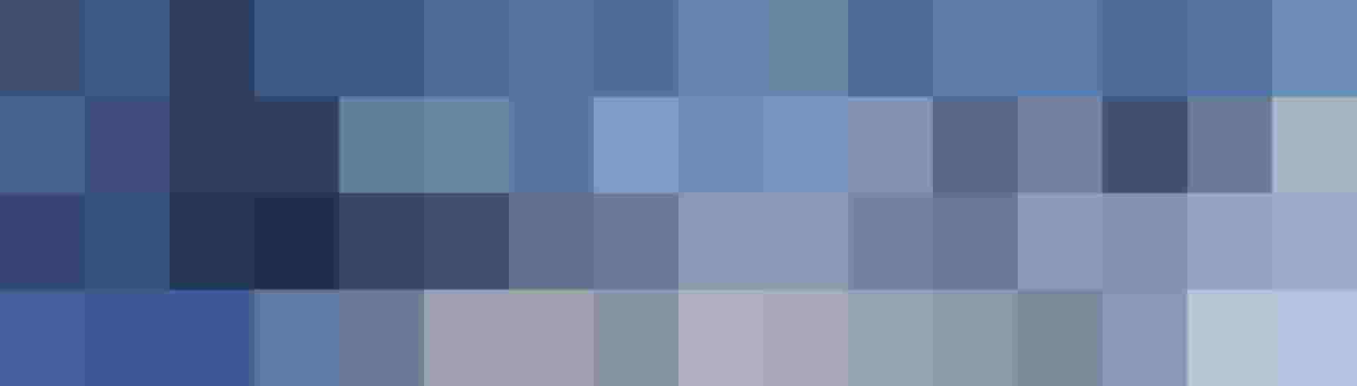 Verschneite Alpenlandschaft mit Dorf Saalbach und Bergpanorama im Winter